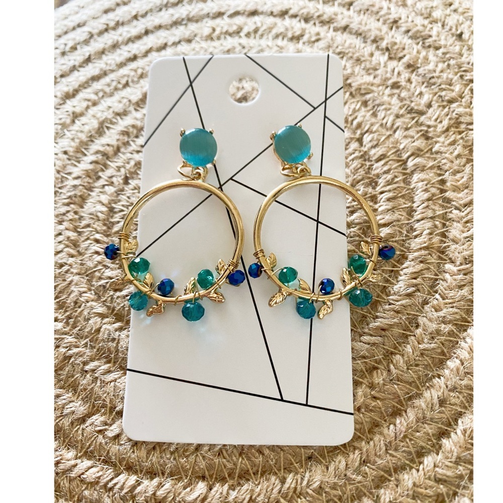 Ring with leaves & Blue Rhinestone Earrings